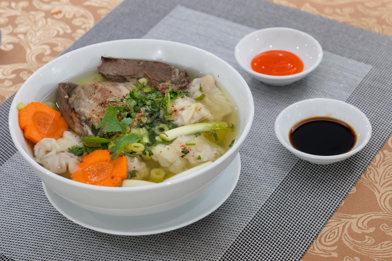 Phuc Ngoc Hotel Rạch Giá Eksteriør bilde